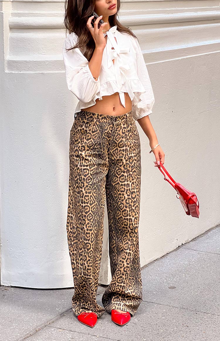 Brunet-Leopard-Print-Straight-Leg-Jeans-1.jpg