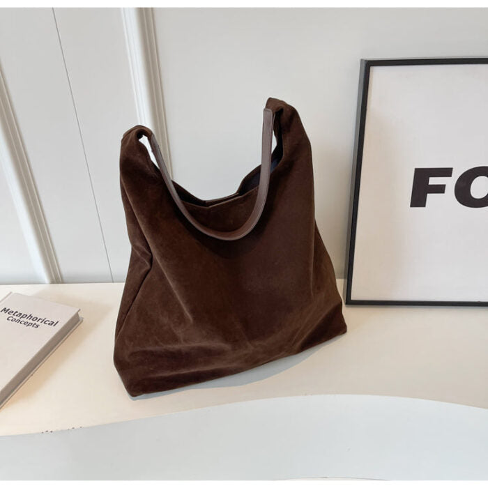 Suede Chic Fourre-Tout Bag